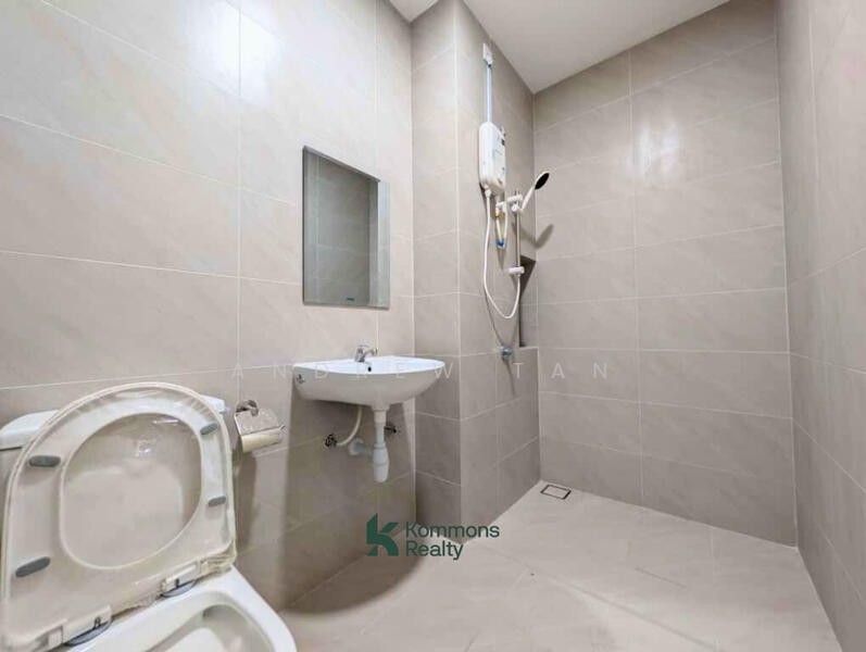 Common Bathroom