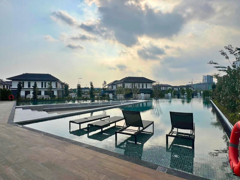 Clubhouse Swimming Pool