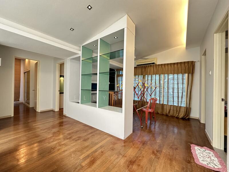 Rumah Berkembar untuk Dijual di Taman Suria (Bukit Katil) - Kellyn Foo - Living Room - PropertyGuru.com.my