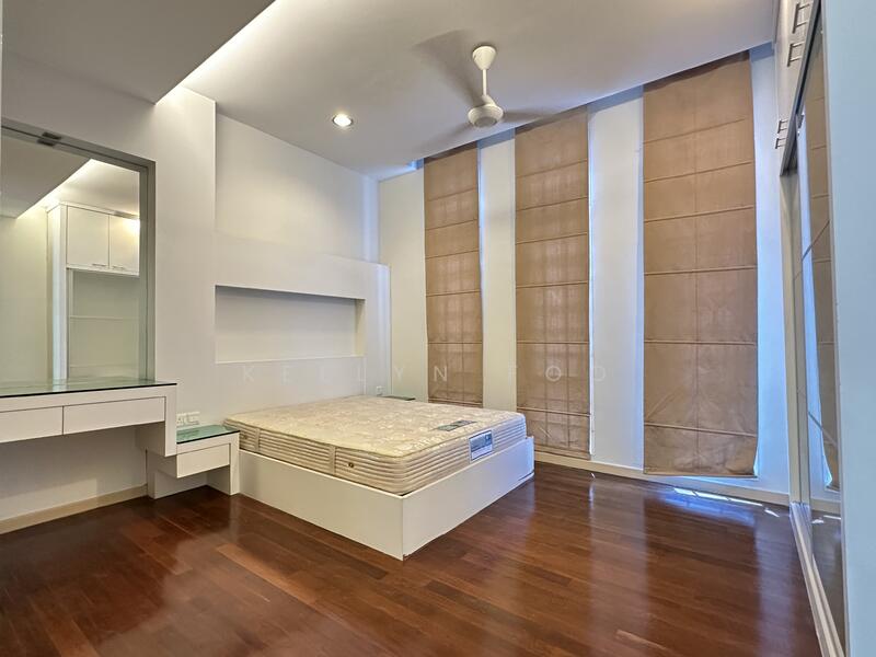 Rumah Berkembar untuk Dijual di Taman Suria (Bukit Katil) - Kellyn Foo - Bedroom - PropertyGuru.com.my