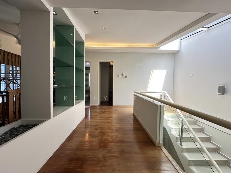 Rumah Berkembar untuk Dijual di Taman Suria (Bukit Katil) - Kellyn Foo - Corridor - PropertyGuru.com.my