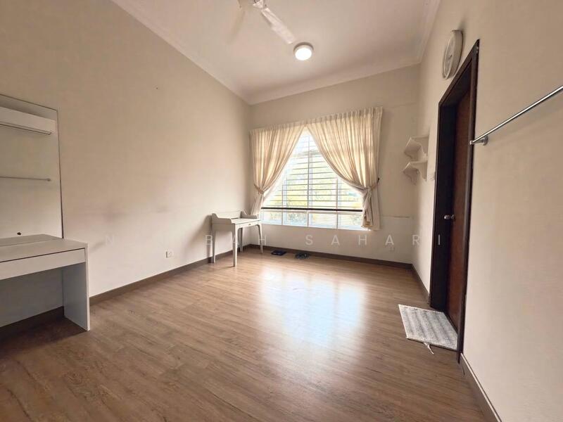 Untuk Dijual - Precinct 16