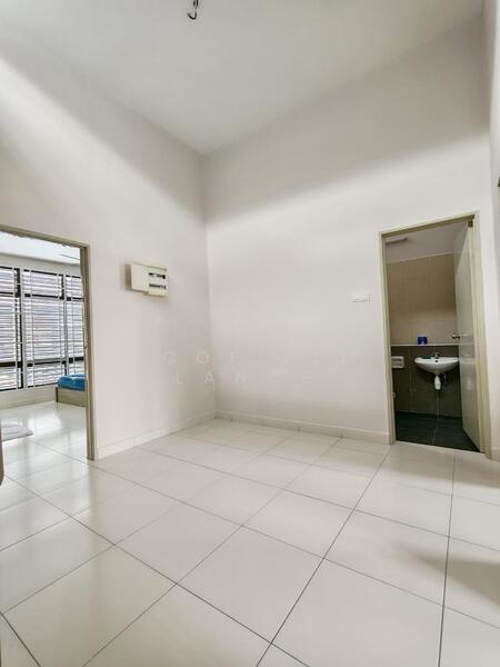 Upstairs Living Hall