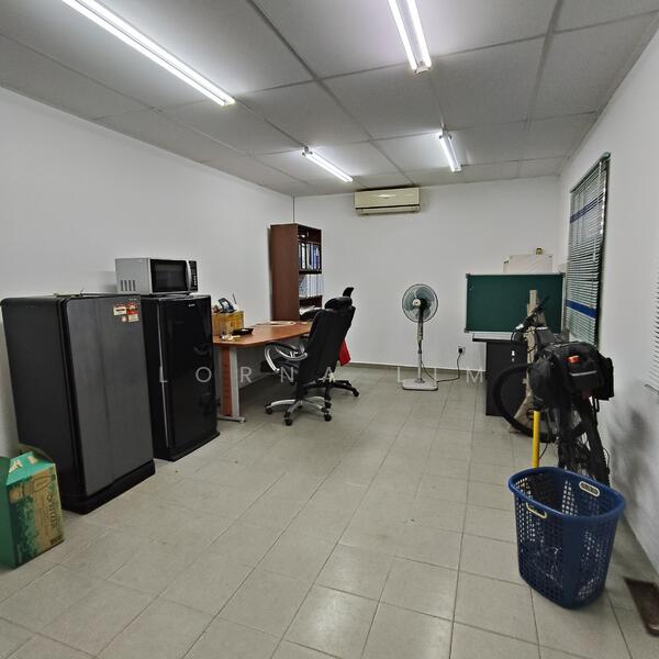 For Rent - Taman Perindustrian Jaya, Ara Damansara
