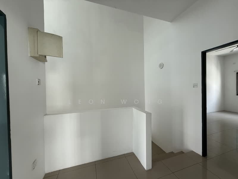 Semi-Detached House for Rent in Taman Scientex Rawang (Rawang) - LEON WONG - Corridor - PropertyGuru.com.my