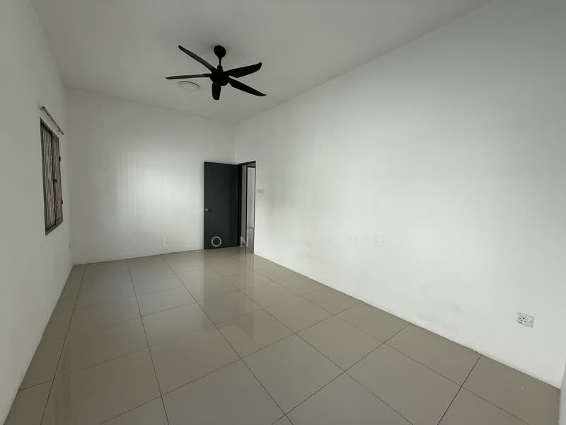 Semi-Detached House for Rent in Taman Scientex Rawang (Rawang) - LEON WONG - Interior - PropertyGuru.com.my