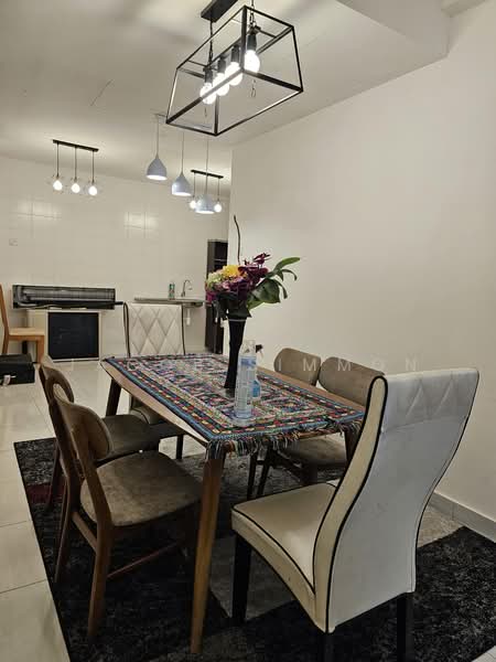 Kediaman Servis untuk Disewa di BSP 21 - Jacob Simmon - Dining Room - PropertyGuru.com.my