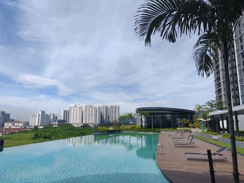 Servis Apartment untuk Disewa di Residensi Ava @ Kiara Bay - HK Lee - Pool - PropertyGuru.com.my