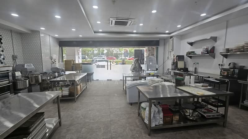 Shop for Rent in Bukit Jelutong (Shah Alam) - Azuwan Dol - Kitchen - PropertyGuru.com.my