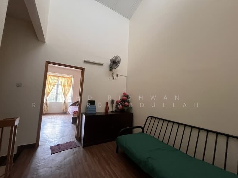 Semi-Detached House for Sale in Sepang (Selangor) - Mohd Ridhwan Richard Abdullah - Bedroom - PropertyGuru.com.my
