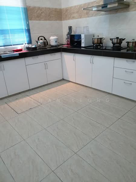 Rumah Berkembar untuk Dijual di Bandar Tasik Kesuma (Beranang) - Ethan Leong - Kitchen - PropertyGuru.com.my