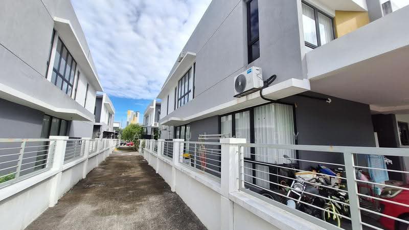 Rumah Teres untuk Dijual di Shah Alam (Selangor) - Shaiful Rudy - Exterior - PropertyGuru.com.my