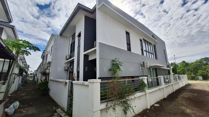 Rumah Teres untuk Dijual di Shah Alam (Selangor) - Shaiful Rudy - Exterior - PropertyGuru.com.my
