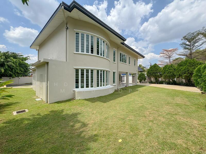 Untuk Dijual - Corner Lot Bungalow @ Seksyen 14 Petaling Jaya