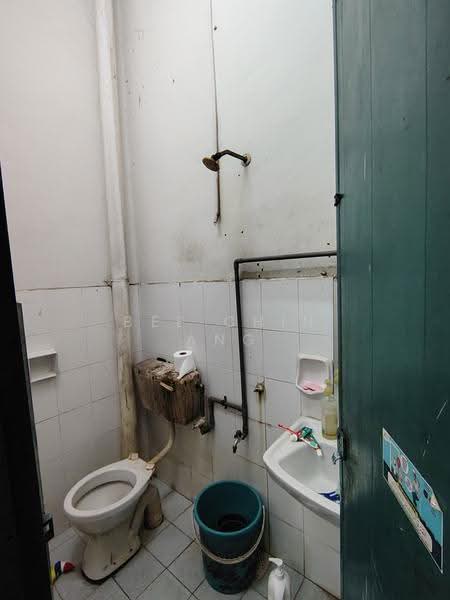 Rumah Teres 1-Tingkat untuk Dijual di Taman Dasa (Kulai) - Bee Chin Ang - Bathroom - PropertyGuru.com.my