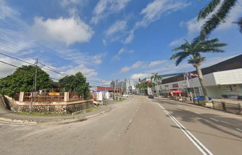 For Rent - Commercial bungalow at Taman Pelangi abad