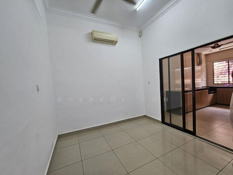 Bandar Kinrara untuk Untuk Dijual - RM 1,300,000, Feb 2026 - Living Room - PropertyGuru.com.my
