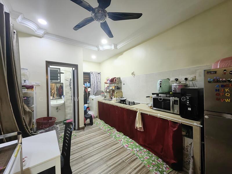 Rumah Teres 1-Tingkat untuk Dijual di Bandar Putra Permai (Seri Kembangan) - Chow Kok Toong - Kitchen - PropertyGuru.com.my