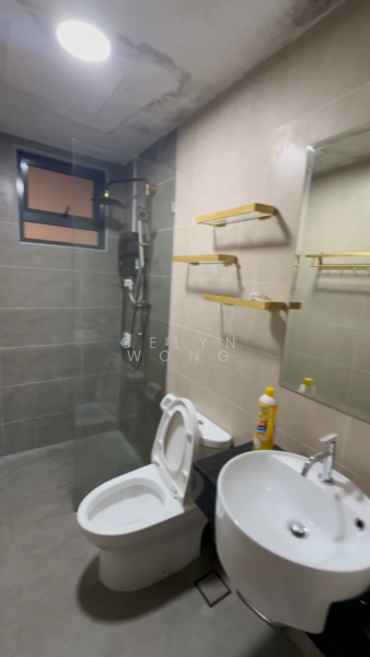 Liberty Arc - Bathroom