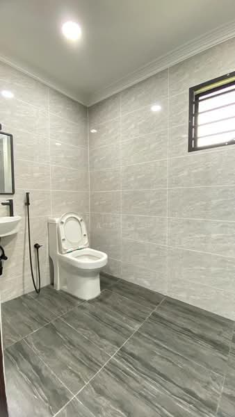 2-storey Terraced House for Sale in Bukit Jelutong (Shah Alam) - Afiqah zaidi - Bathroom - PropertyGuru.com.my