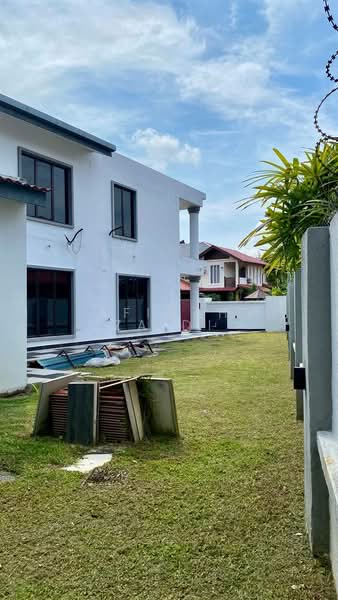 2-storey Terraced House for Sale in Bukit Jelutong (Shah Alam) - Afiqah zaidi - Exterior - PropertyGuru.com.my