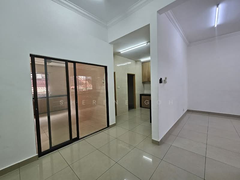 Rumah Teres 2 Tingkat untuk Dijual di Bandar Kinrara (Selangor) - Sherene Goh - Living Room - PropertyGuru.com.my