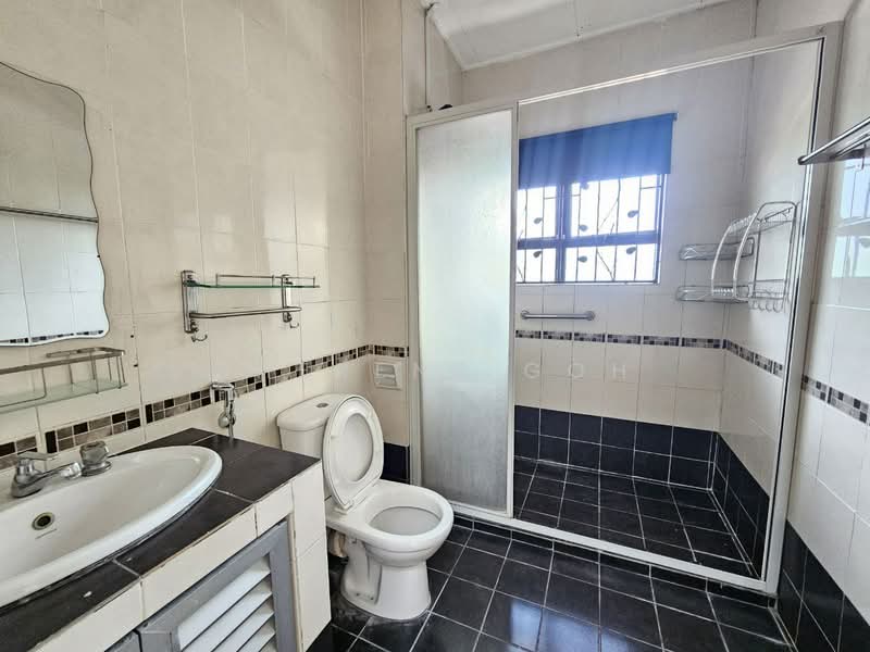 Rumah Teres 2 Tingkat untuk Dijual di Bandar Kinrara (Selangor) - Sherene Goh - Bathroom - PropertyGuru.com.my