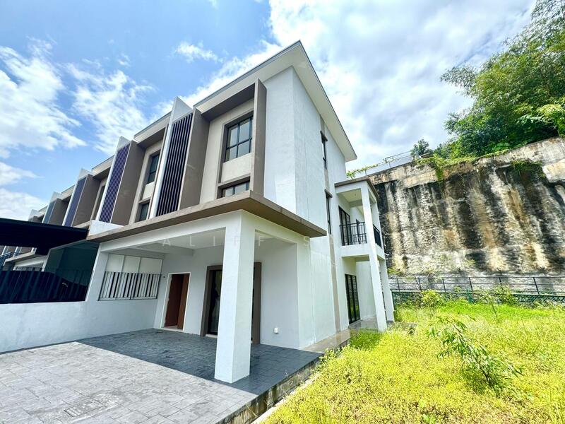 For Sale - Ukay Perdana