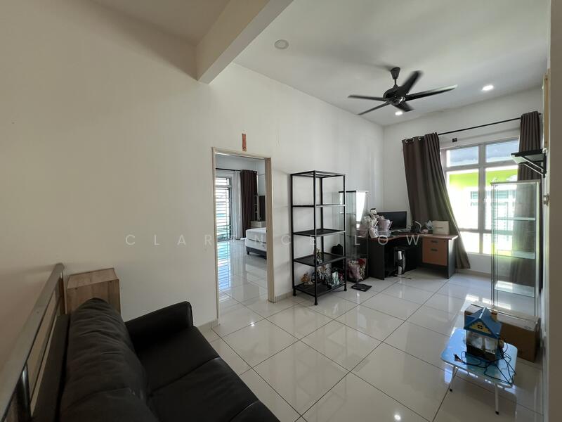 Cluster House for Sale in Setia Tropika (Johor Bahru) - Clarence Low - Living Room - PropertyGuru.com.my