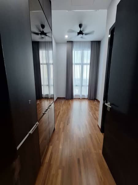 Condominium for Sale at Tropicana Grande - Tam Yi Wah - Corridor - PropertyGuru.com.my