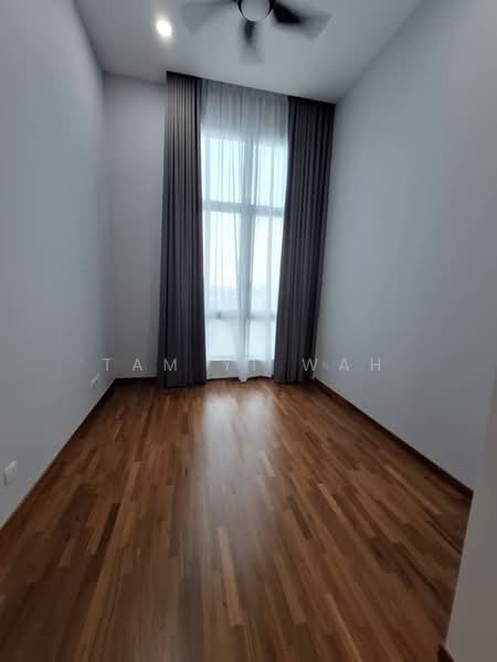 Condominium for Sale at Tropicana Grande - Tam Yi Wah - Bedroom - PropertyGuru.com.my