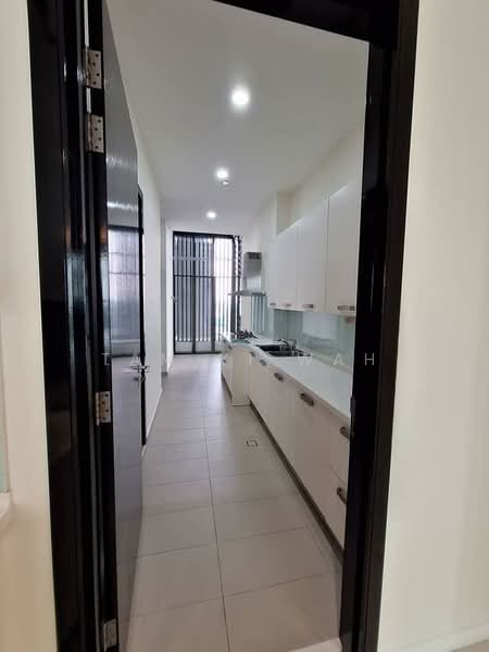 Condominium for Sale at Tropicana Grande - Tam Yi Wah - Kitchen - PropertyGuru.com.my