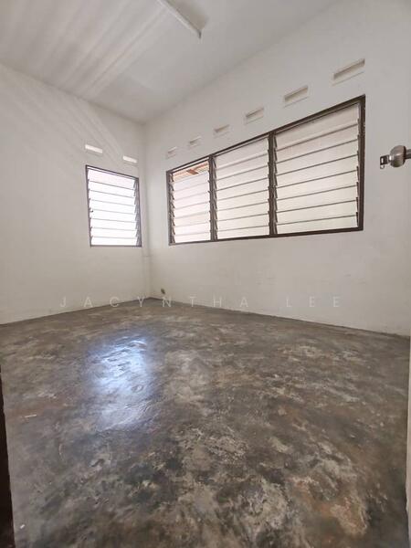 Untuk Dijual - Sungai Ara