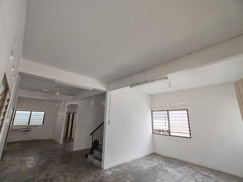 Untuk Dijual - Sungai Ara