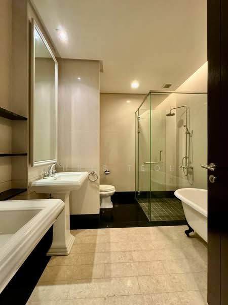 Kondominium untuk Dijual di Quayside Seafront Resort Condominiums - Chris Teoh - Bathroom - PropertyGuru.com.my
