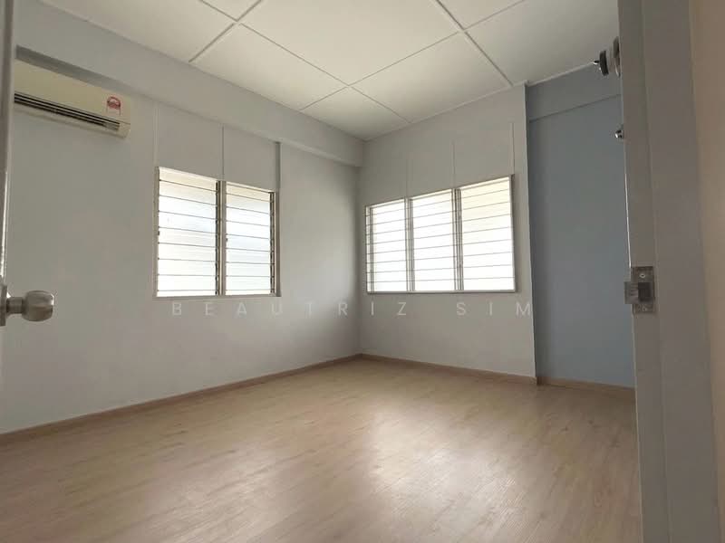 Rumah Teres 1 Tingkat untuk Dijual di Poh Kwong Park (Kuching) - Beautriz Sim - Interior - PropertyGuru.com.my