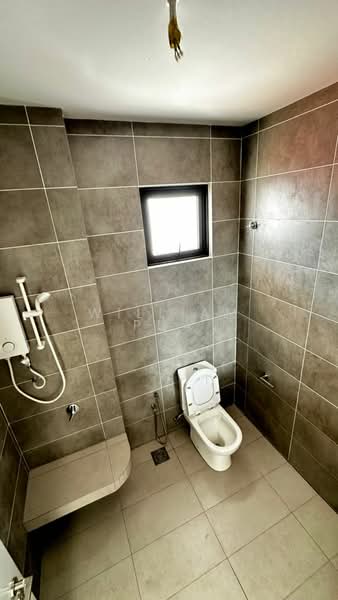 Sejati Lakeside 2 untuk Untuk Dijual - RM 1,750,000, Mac 2026 - Bathroom - PropertyGuru.com.my