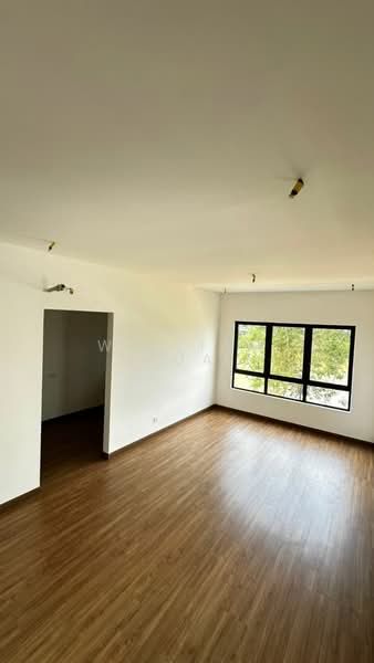 Sejati Lakeside 2 untuk Untuk Dijual - RM 1,750,000, Mac 2026 - Living Room - PropertyGuru.com.my