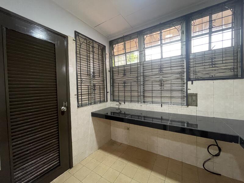 Untuk Disewa - Jalan Cenderawasih, P9A/3, Presinct 9