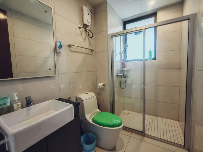 Condominium for Sale at Royal Strand @ Country Garden Danga Bay - Crystal Tan - Bathroom - PropertyGuru.com.my