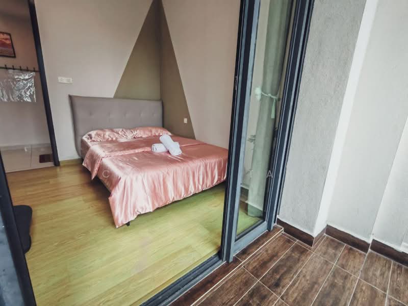 Condominium for Sale at Royal Strand @ Country Garden Danga Bay - Crystal Tan - Bedroom - PropertyGuru.com.my