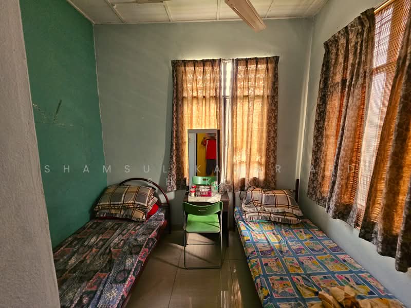 Rumah Berkembar untuk Dijual di Senawang (Negeri Sembilan) - Shamsul Kamar Abd Shukor - Bedroom - PropertyGuru.com.my