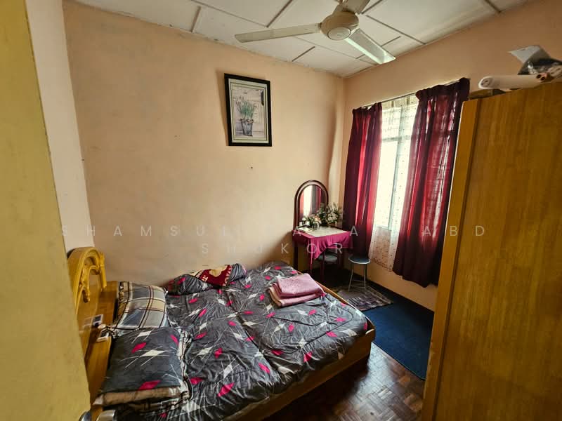 Rumah Berkembar untuk Dijual di Senawang (Negeri Sembilan) - Shamsul Kamar Abd Shukor - Bedroom - PropertyGuru.com.my
