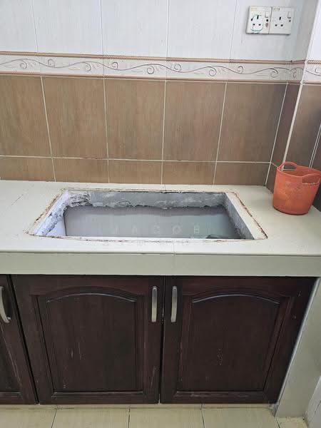 Rumah Flat untuk Disewa di Taman Sri Sentosa - Jacob Simmon - Kitchen - PropertyGuru.com.my