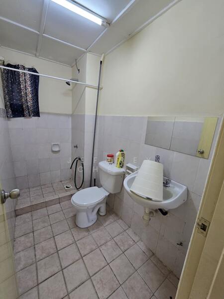 Apartment for Rent at D'Rimba - Jeffrey Cheah - Bathroom - PropertyGuru.com.my