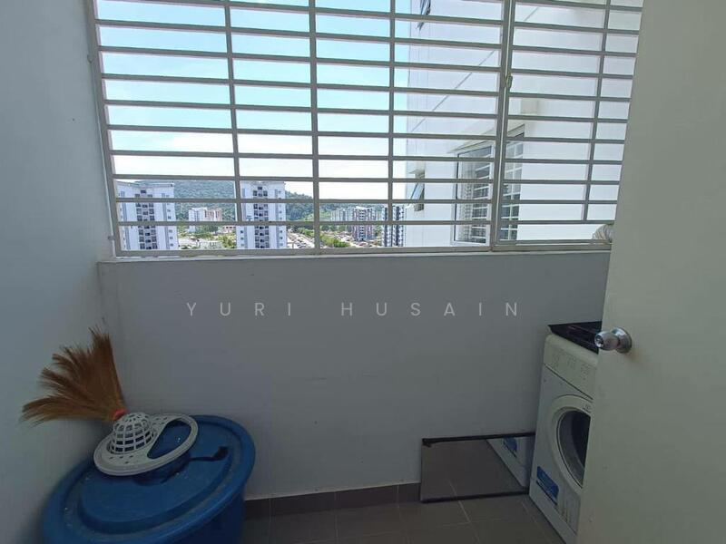 Pangsapuri untuk Dijual di Pangsapuri Seri Mutiara - YURI HUSAIN - Balcony - PropertyGuru.com.my