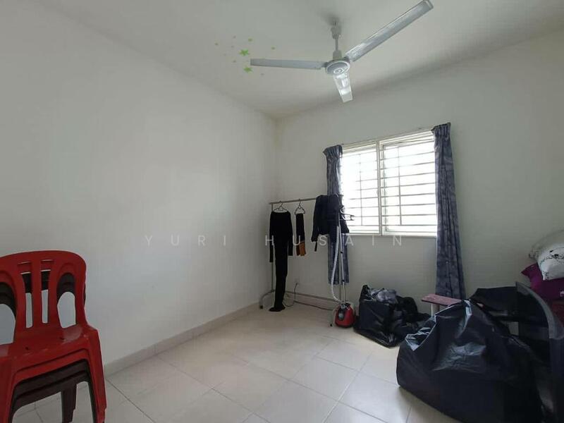 Pangsapuri untuk Dijual di Pangsapuri Seri Mutiara - YURI HUSAIN - Bedroom - PropertyGuru.com.my
