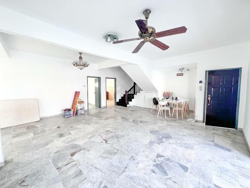 2-storey Terraced House for Sale in Bandar Tun Hussein Onn (Cheras) - Miky Kum - Living Room - PropertyGuru.com.my