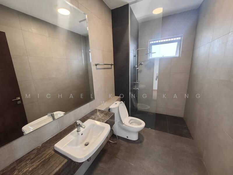 Condominium for Sale at Seringin Residences - Michael Kong Kang Wei - Bathroom - PropertyGuru.com.my