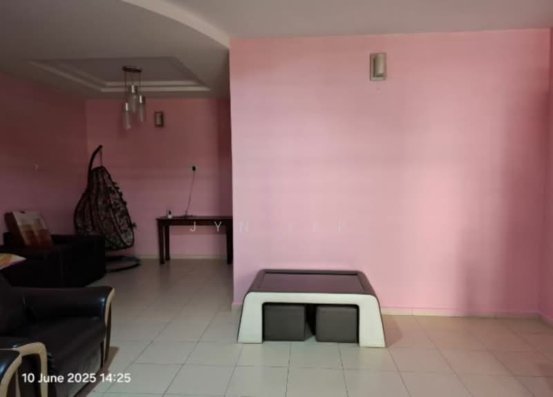 2-storey Terraced House for Sale in Bukit Ubi (Kuantan) - Jyn Yap - Living Room - PropertyGuru.com.my